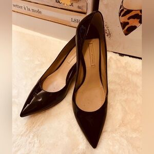 Stuart Weitzman patent leather black pointed heels Size 9.5